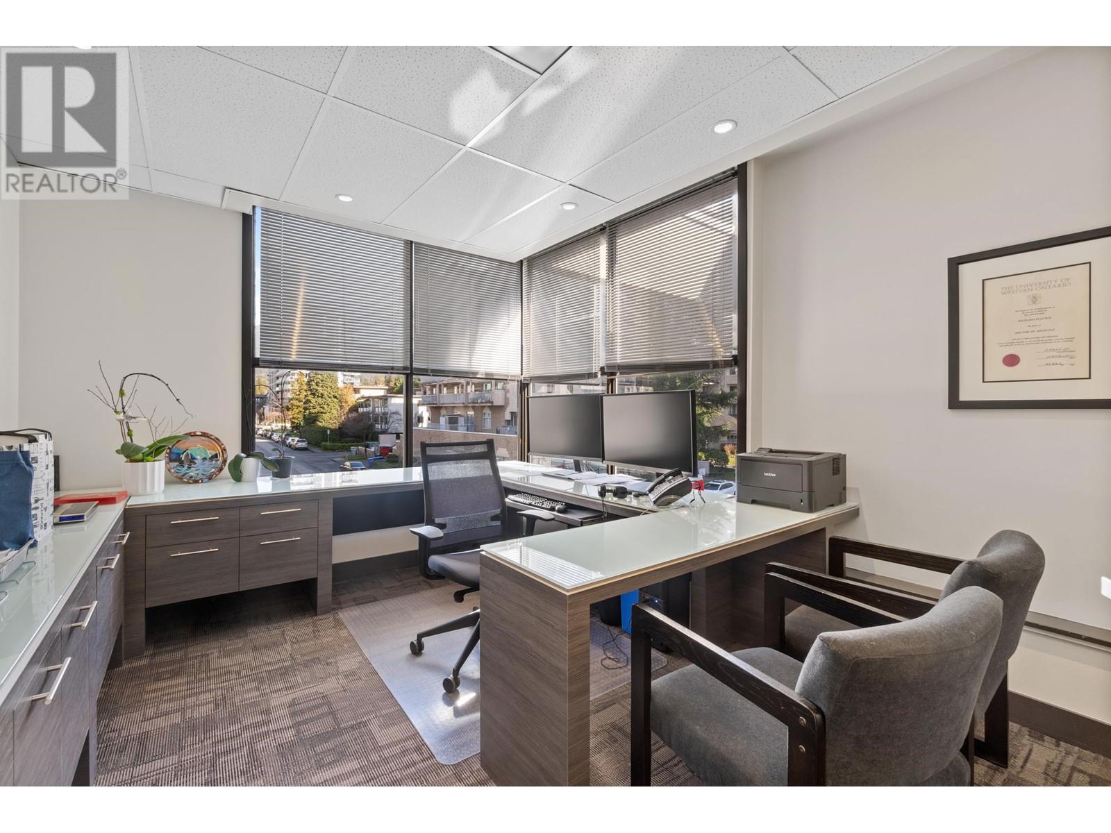 206 135 E 15th Street, North Vancouver, British Columbia  V7L 2P7 - Photo 6 - C8066611