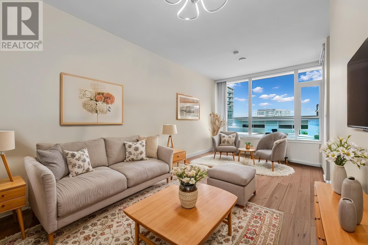 Listing Picture 13 of 21 : 802 8688 HAZELBRIDGE WAY, Richmond / 烈治文 - 魯藝地產 Yvonne Lu Group - MLS Medallion Club Member