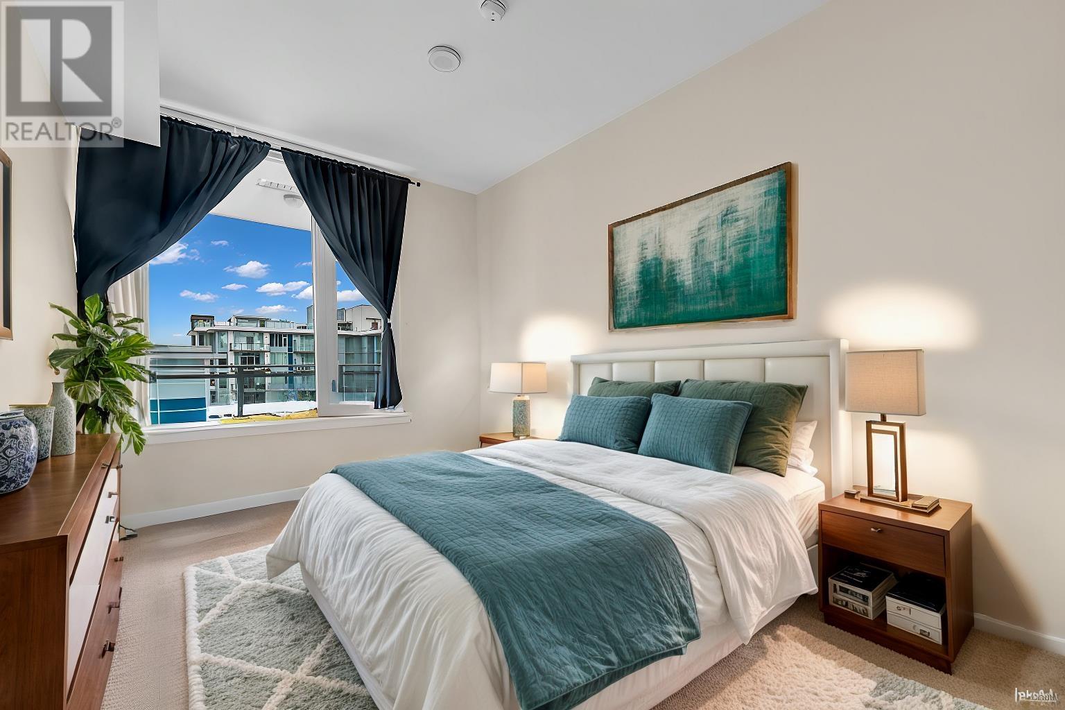 Listing Picture 15 of 21 : 802 8688 HAZELBRIDGE WAY, Richmond / 烈治文 - 魯藝地產 Yvonne Lu Group - MLS Medallion Club Member