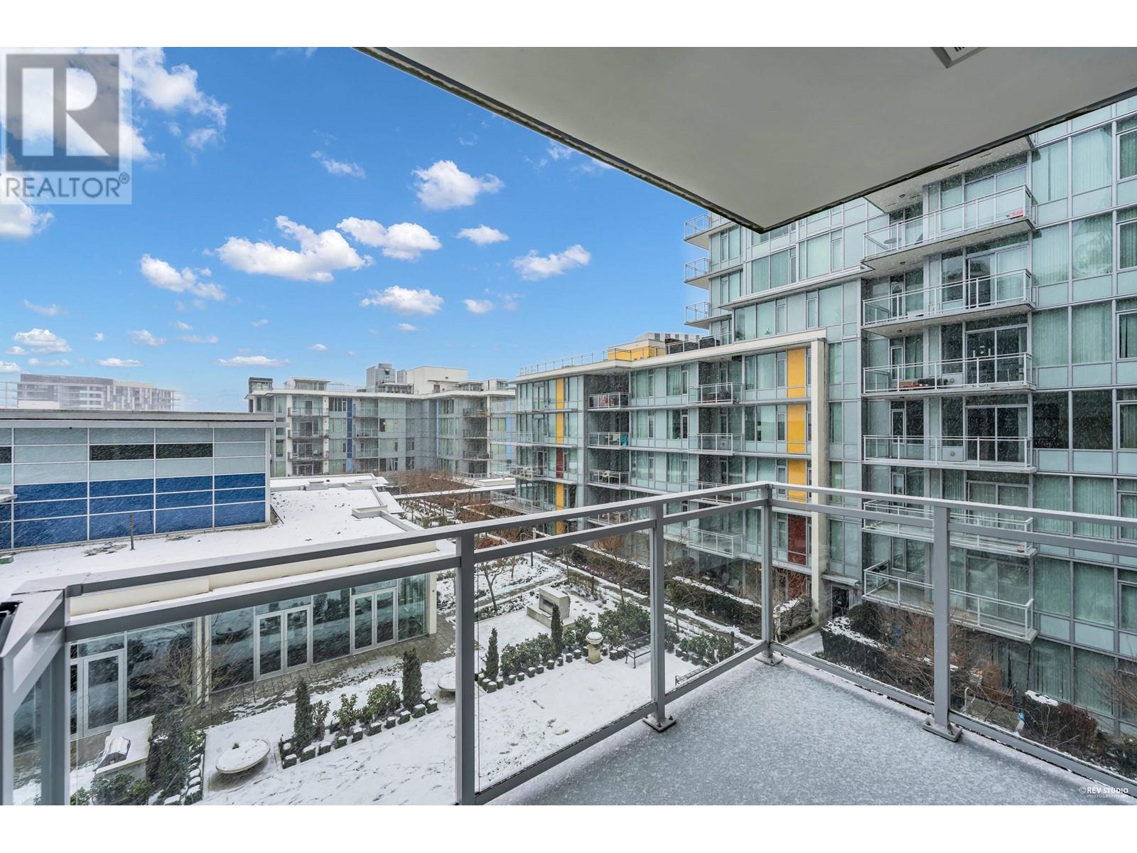 Listing Picture 19 of 21 : 802 8688 HAZELBRIDGE WAY, Richmond / 烈治文 - 魯藝地產 Yvonne Lu Group - MLS Medallion Club Member