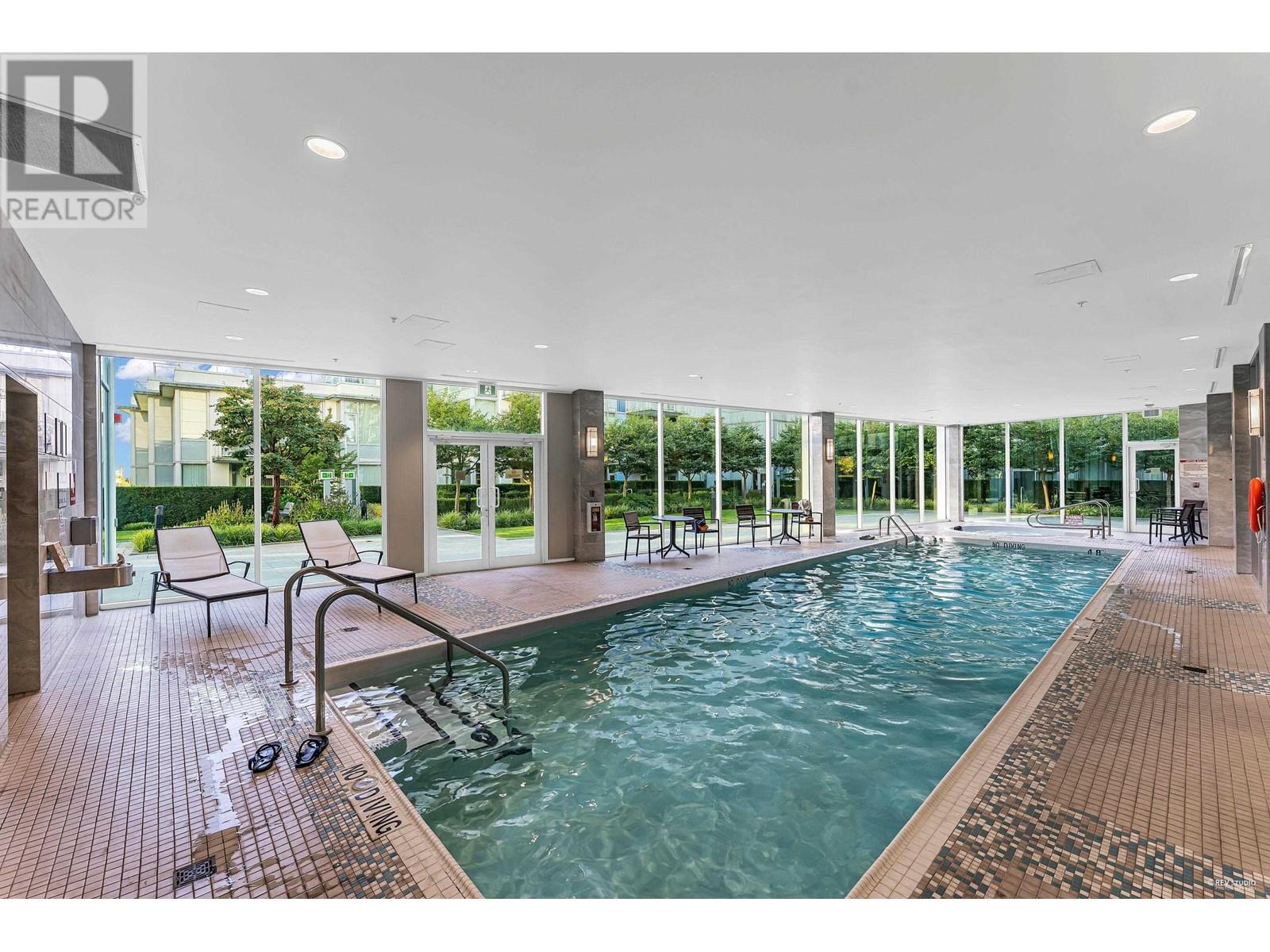 Listing Picture 5 of 21 : 802 8688 HAZELBRIDGE WAY, Richmond / 烈治文 - 魯藝地產 Yvonne Lu Group - MLS Medallion Club Member