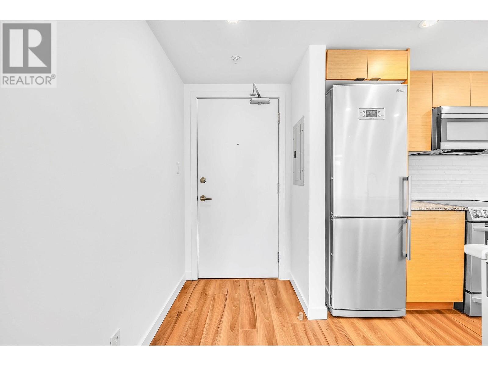 402 135 E 17th Street, North Vancouver, British Columbia  V7L 0C4 - Photo 8 - R2973616