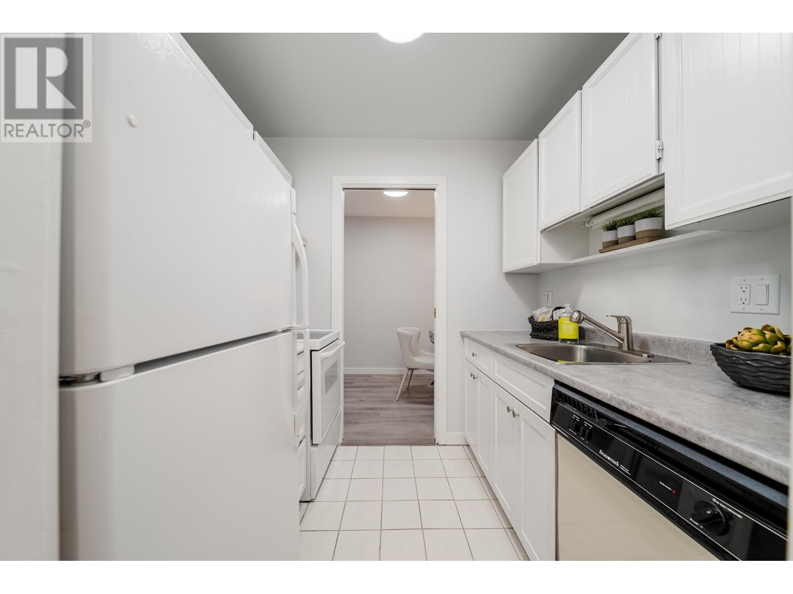 Listing Picture 10 of 21 : 202 2424 CYPRESS STREET, Vancouver / 溫哥華 - 魯藝地產 Yvonne Lu Group - MLS Medallion Club Member