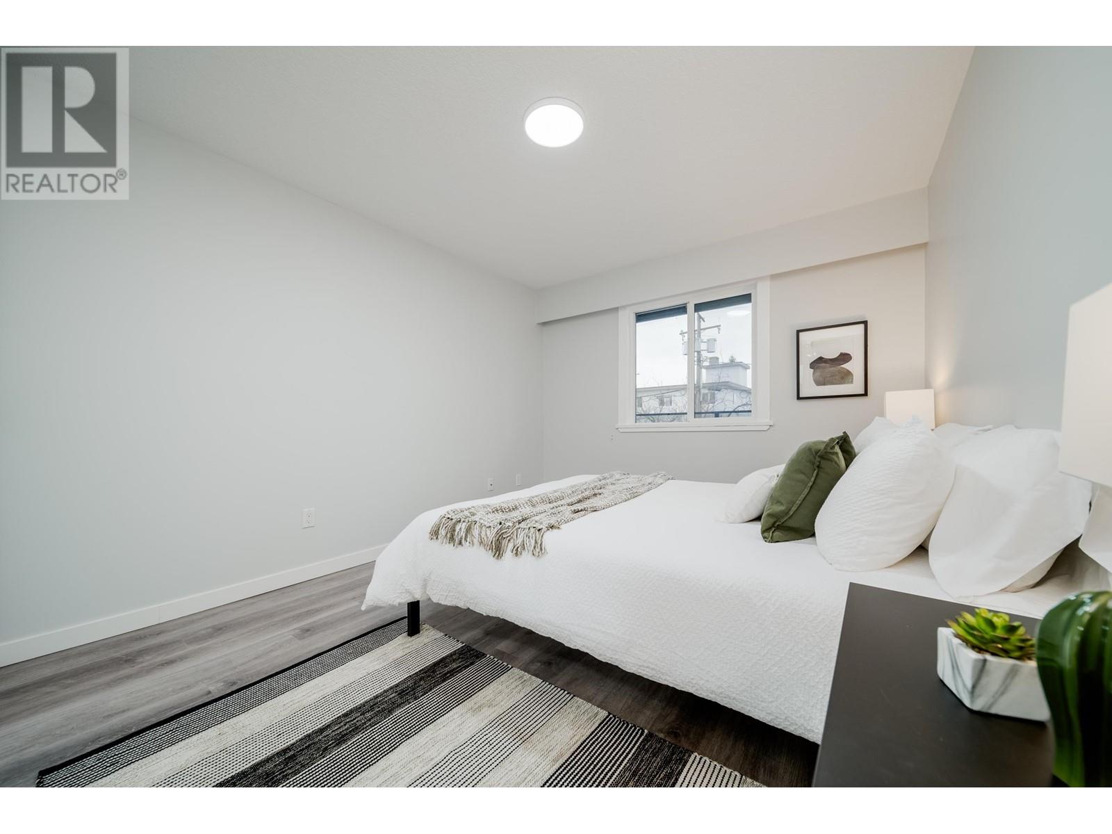 Listing Picture 17 of 21 : 202 2424 CYPRESS STREET, Vancouver / 溫哥華 - 魯藝地產 Yvonne Lu Group - MLS Medallion Club Member