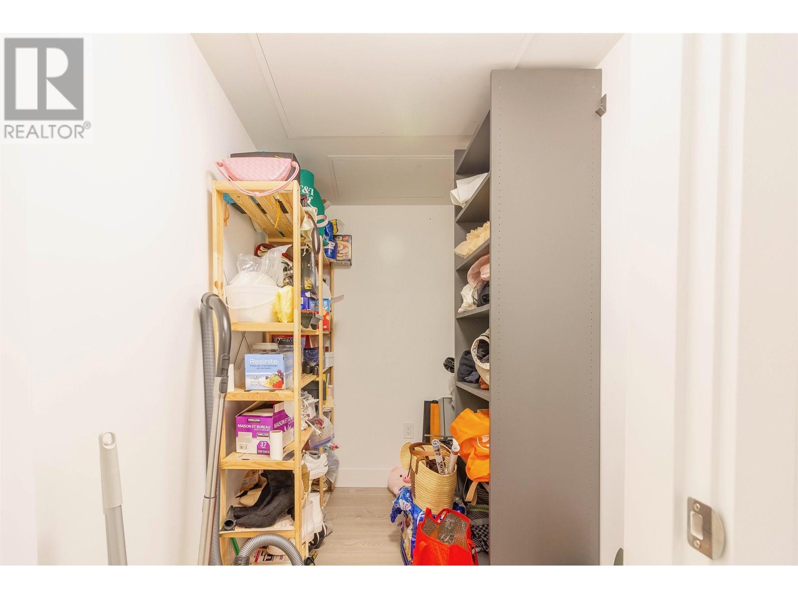 302 2435 Kingsway, Vancouver, British Columbia  V5R 5G8 - Photo 11 - R2973656