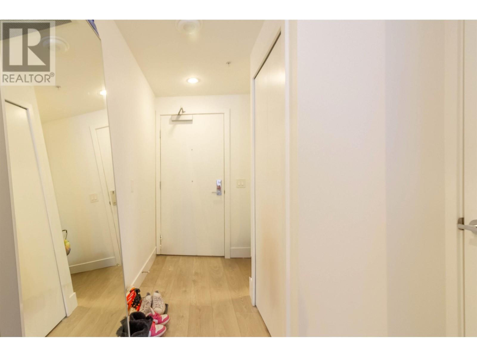 302 2435 Kingsway, Vancouver, British Columbia  V5R 5G8 - Photo 12 - R2973656