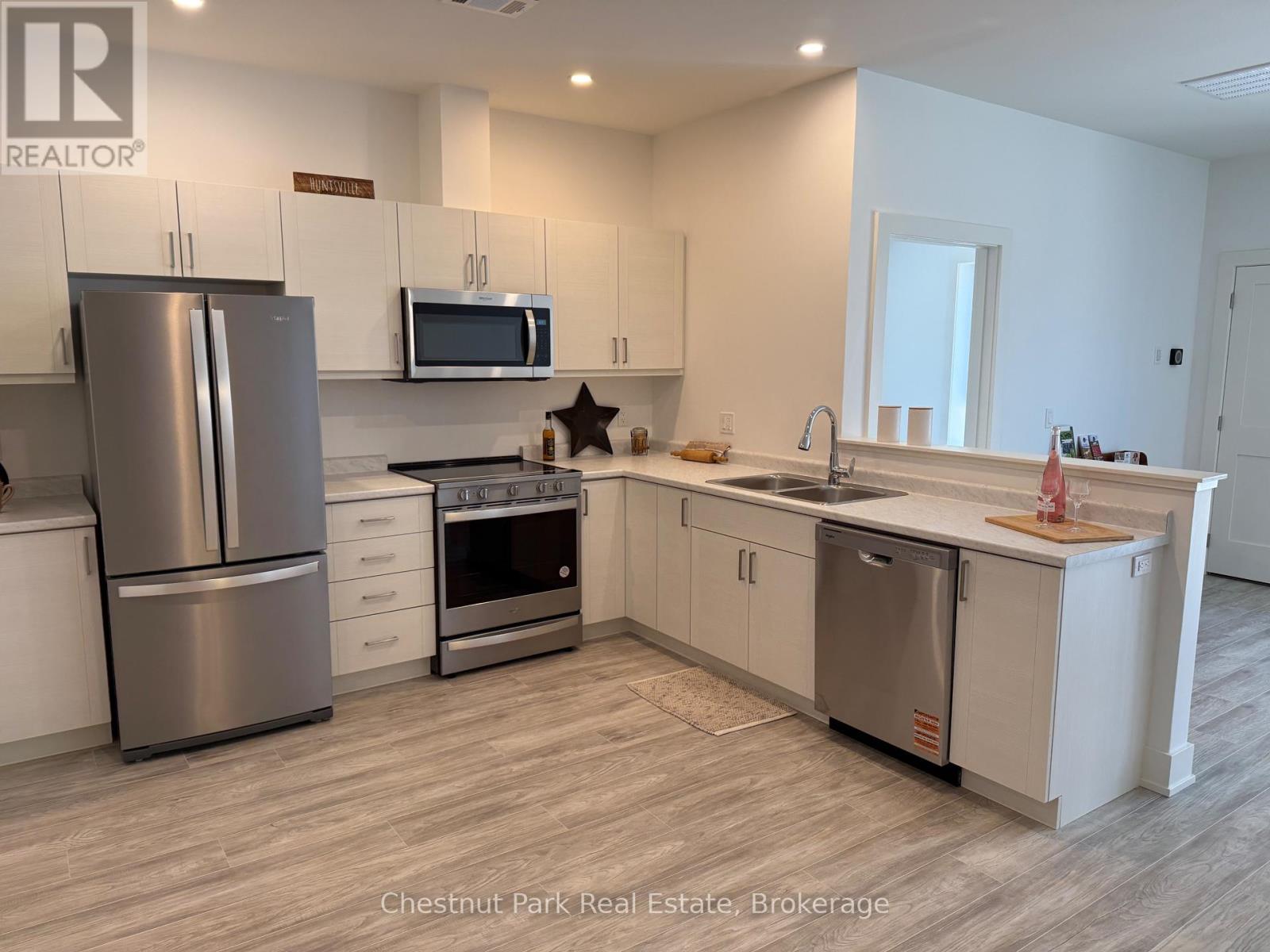 105 - 18 Campus Trail, Huntsville, Ontario  P1H 0K2 - Photo 8 - X12000808