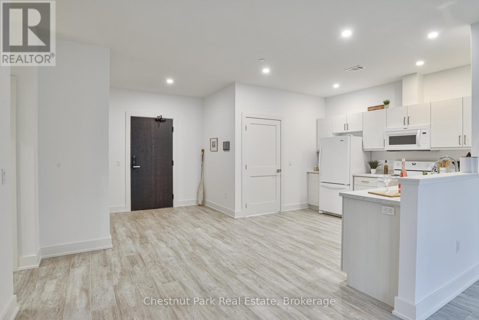 105 - 18 Campus Trail, Huntsville, Ontario  P1H 0K2 - Photo 9 - X12000808