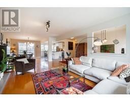 1 1631 E 22ND AVENUE, Vancouver, British Columbia