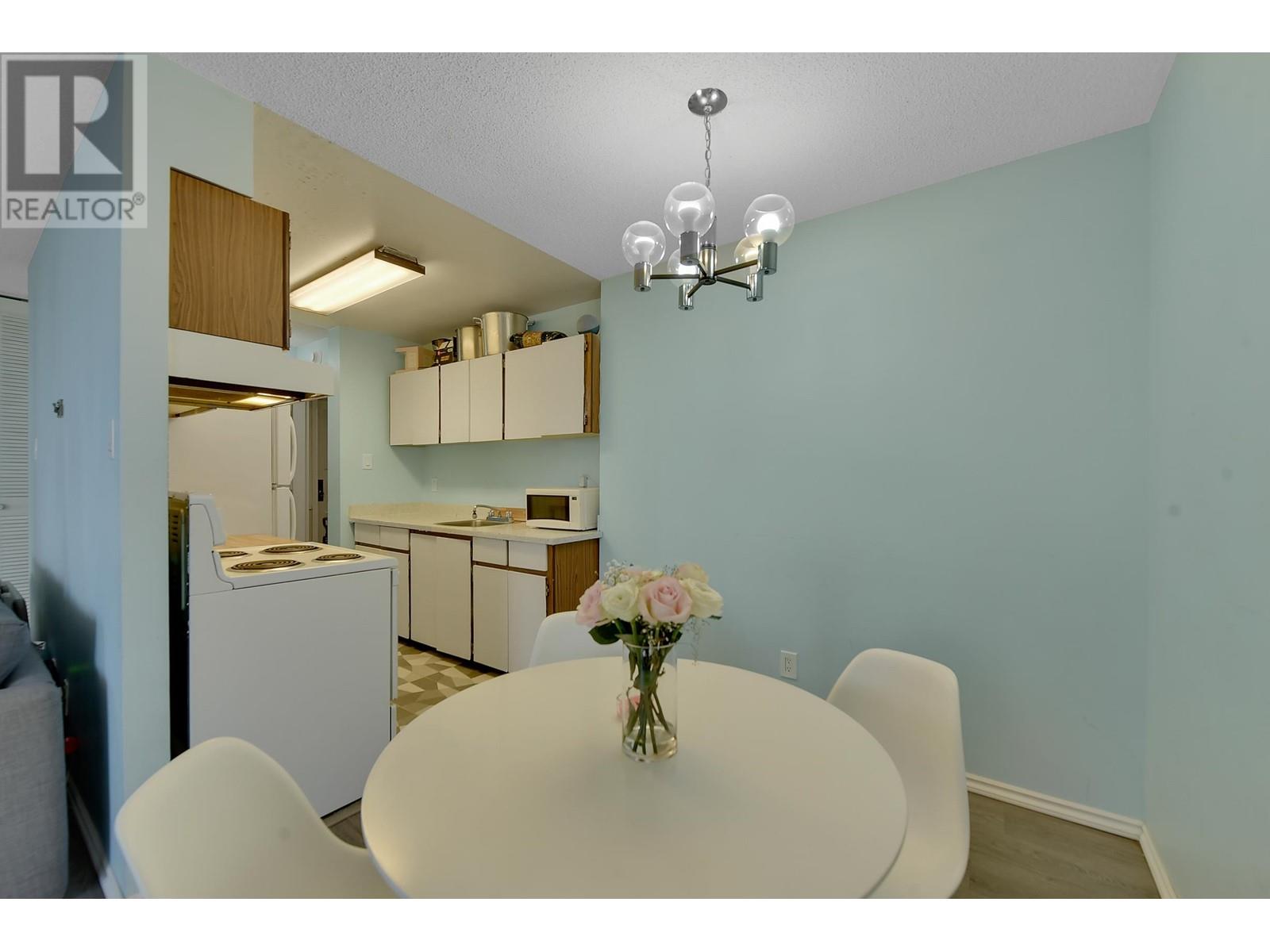 605 6759 Willingdon Avenue, Burnaby, British Columbia  V5H 3Y9 - Photo 4 - R2970301