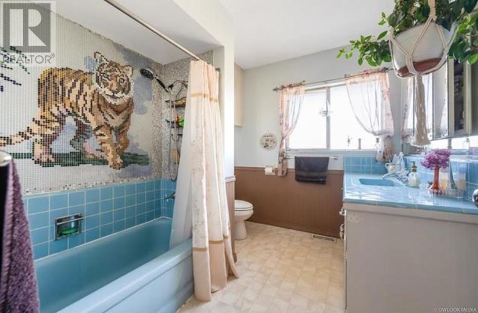 Listing Picture 10 of 15 : 7491 MONTANA ROAD, Richmond / 烈治文 - 魯藝地產 Yvonne Lu Group - MLS Medallion Club Member