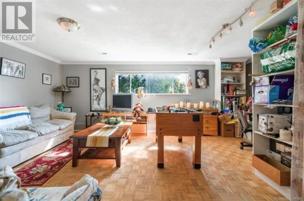 Listing Picture 12 of 15 : 7491 MONTANA ROAD, Richmond / 烈治文 - 魯藝地產 Yvonne Lu Group - MLS Medallion Club Member