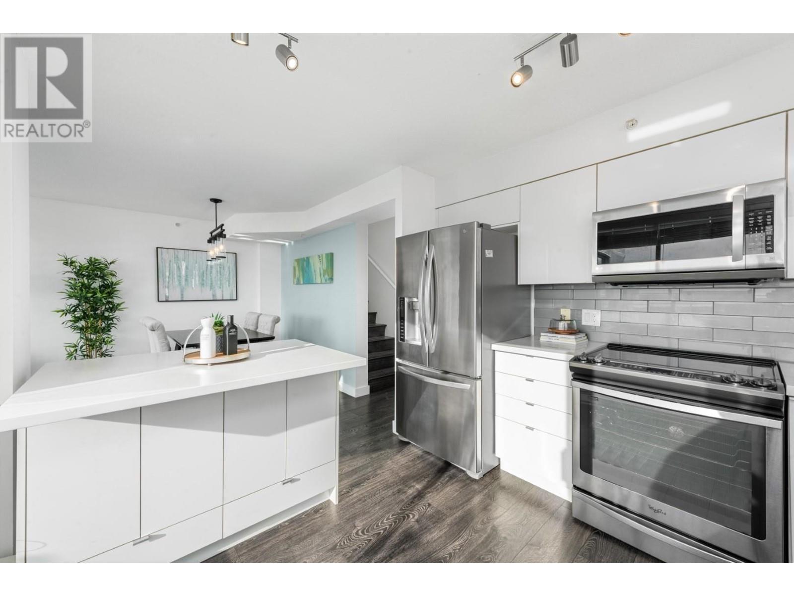 Listing Picture 21 of 40 : 1402 7760 GRANVILLE AVENUE, Richmond / 烈治文 - 魯藝地產 Yvonne Lu Group - MLS Medallion Club Member