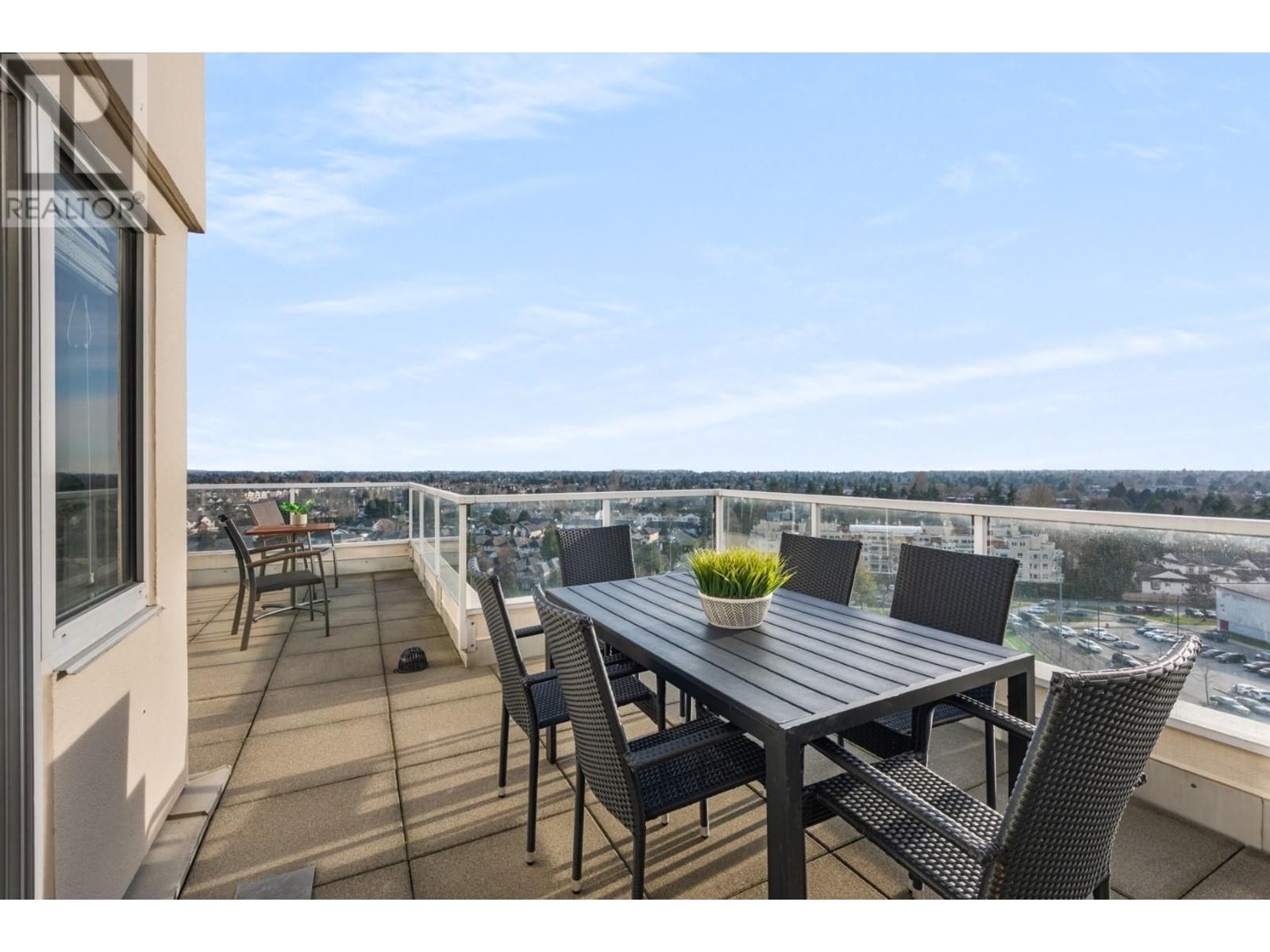 Listing Picture 27 of 40 : 1402 7760 GRANVILLE AVENUE, Richmond / 烈治文 - 魯藝地產 Yvonne Lu Group - MLS Medallion Club Member