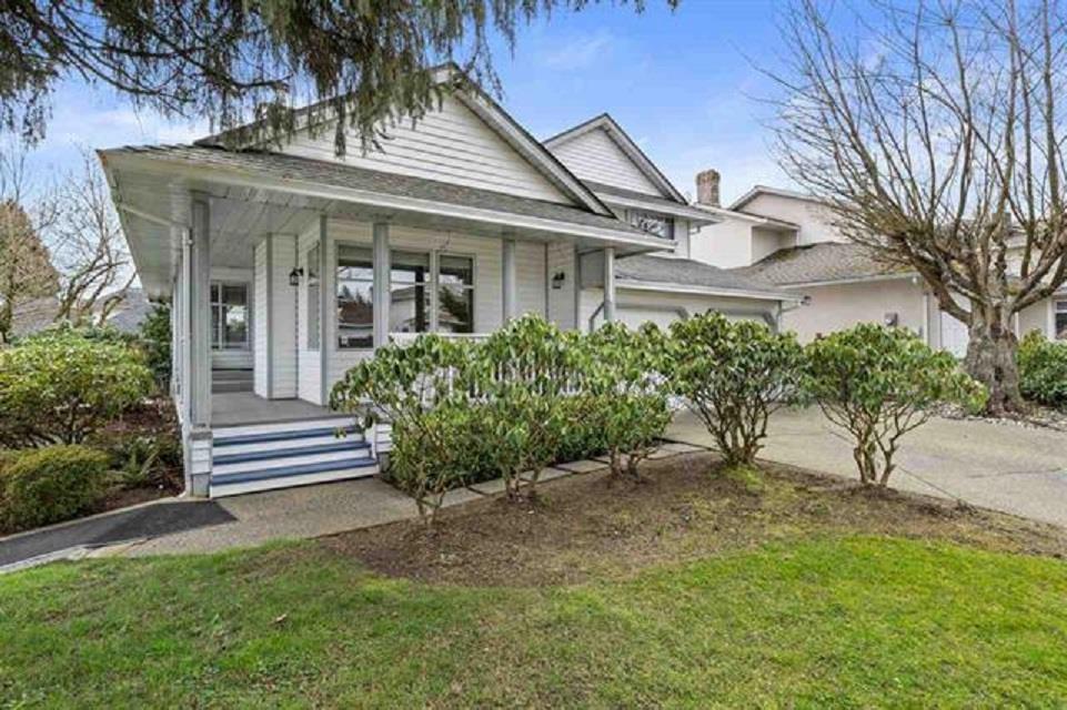 16738 79a Avenue, Surrey, British Columbia  V4N 0J1 - Photo 2 - R2973588
