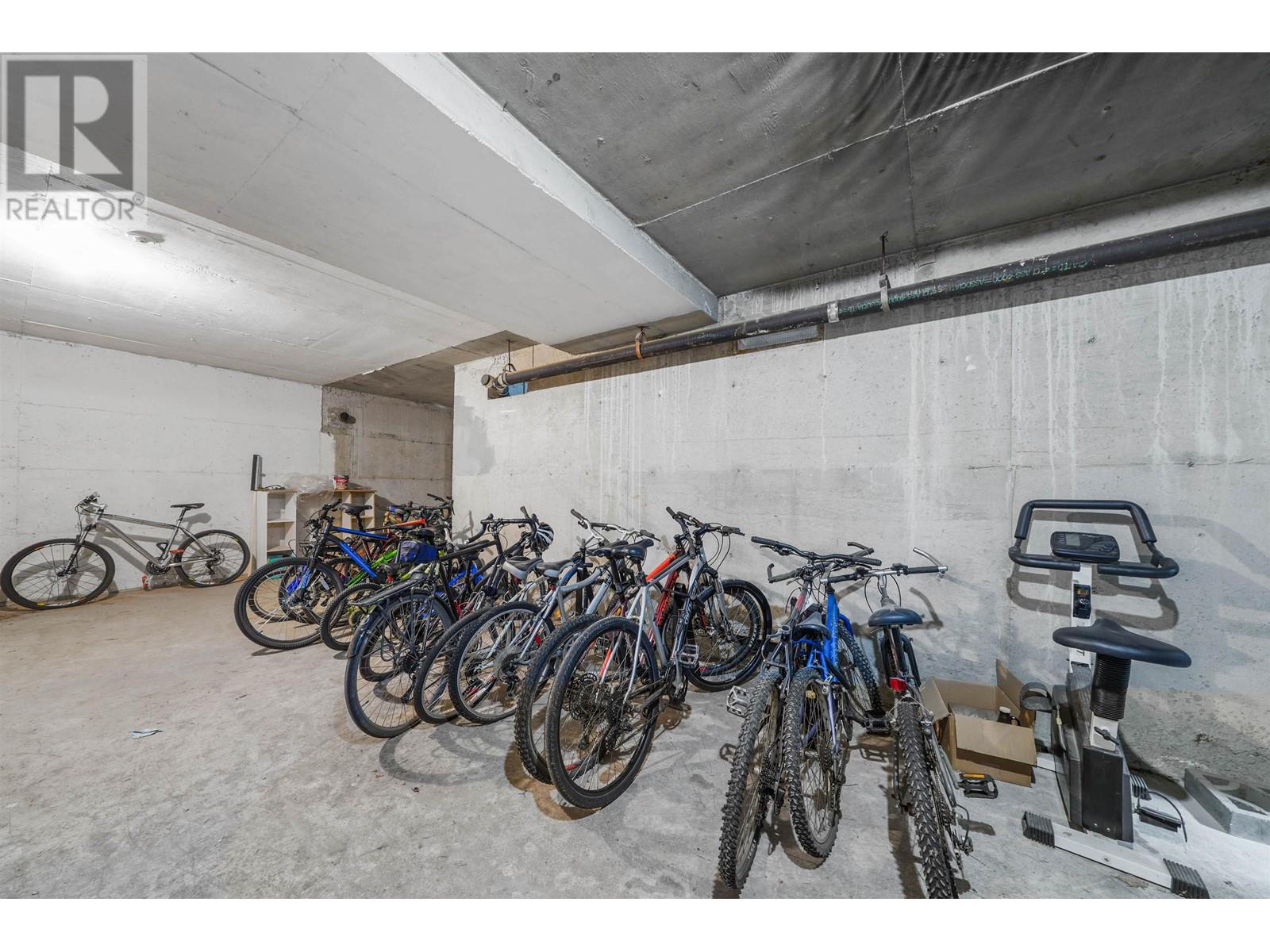 Listing Picture 27 of 29 : 302 371 ELLESMERE AVENUE, Burnaby / 本拿比 - 魯藝地產 Yvonne Lu Group - MLS Medallion Club Member