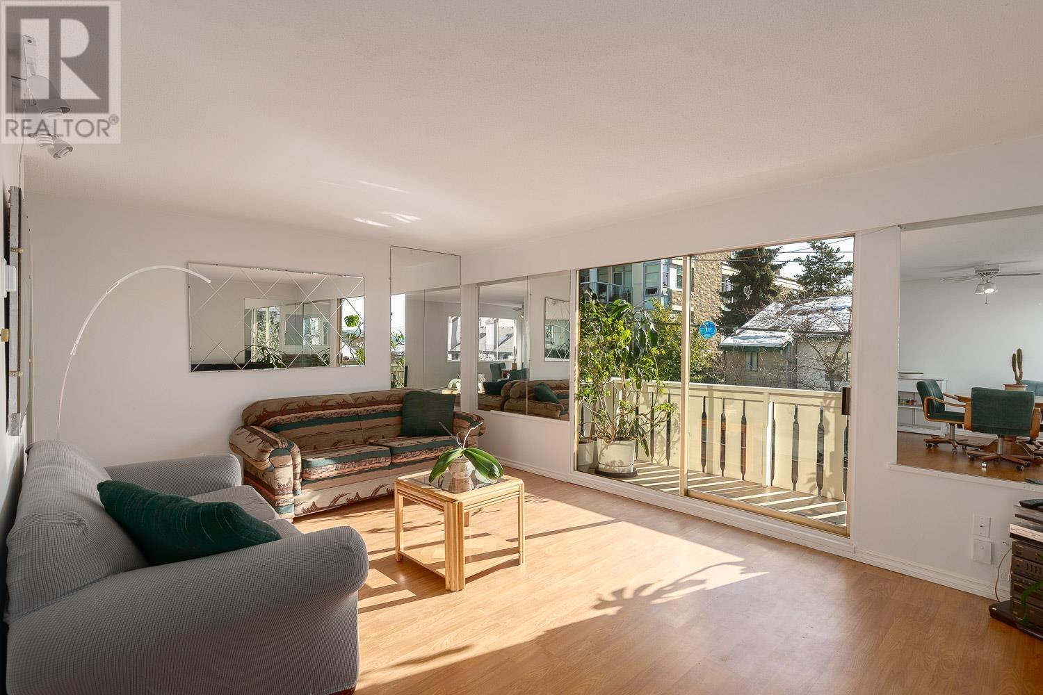 116 1345 Chesterfield Avenue, North Vancouver, British Columbia  V7M 2N1 - Photo 6 - R2973131