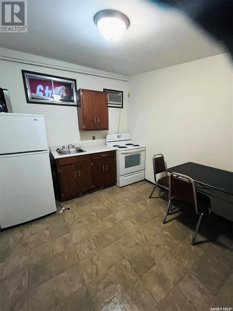 1104 Fifth Street, Estevan, Saskatchewan  S4A 0Z4 - Photo 9 - SK997110
