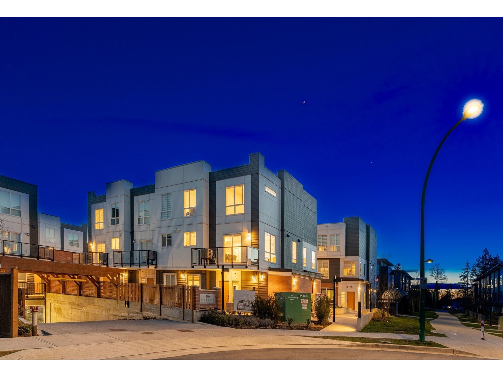 2 18850 72A AVENUE, surrey, British Columbia