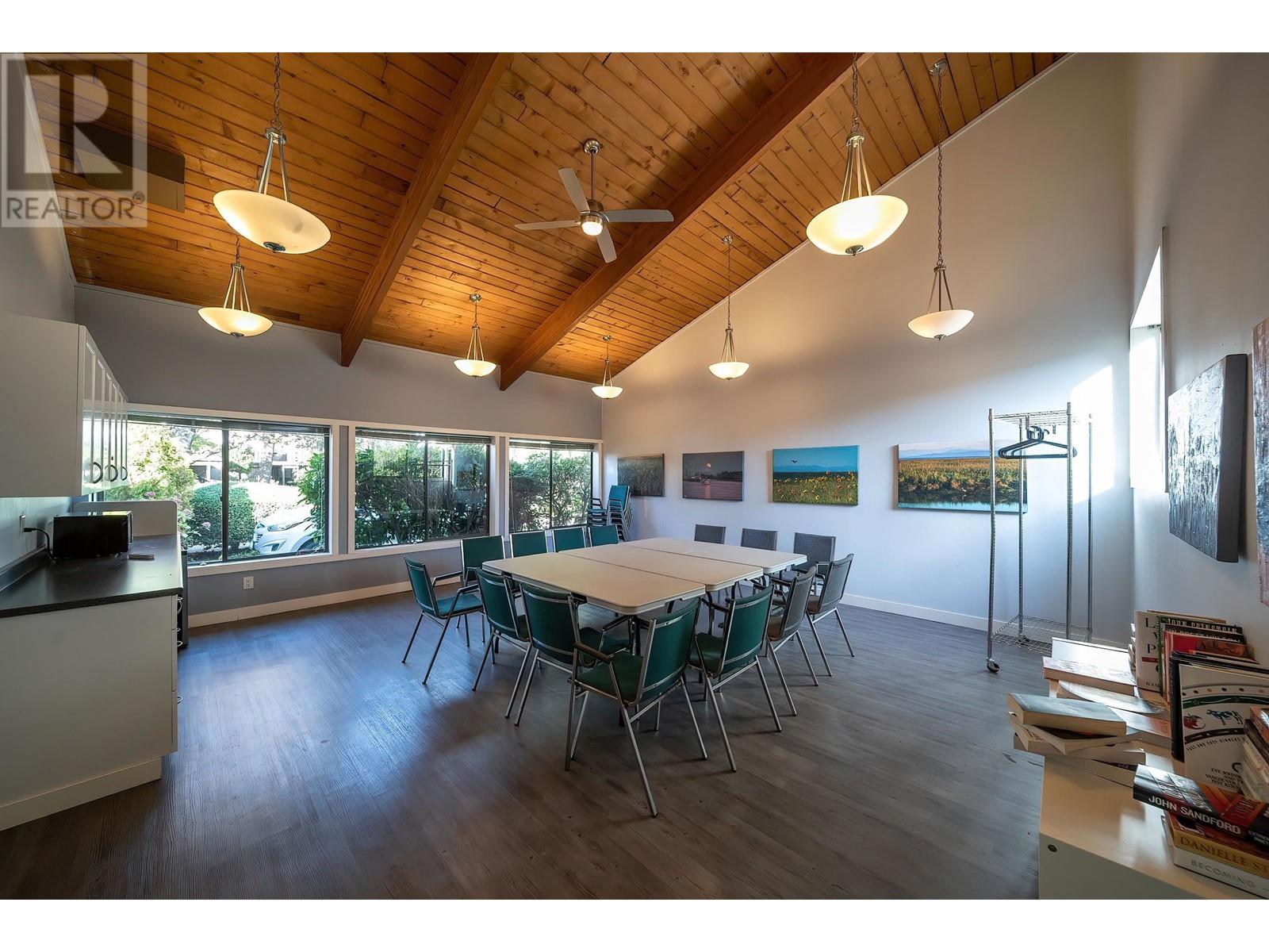 Listing Picture 24 of 25 : 71 11491 7TH AVENUE, Richmond / 烈治文 - 魯藝地產 Yvonne Lu Group - MLS Medallion Club Member