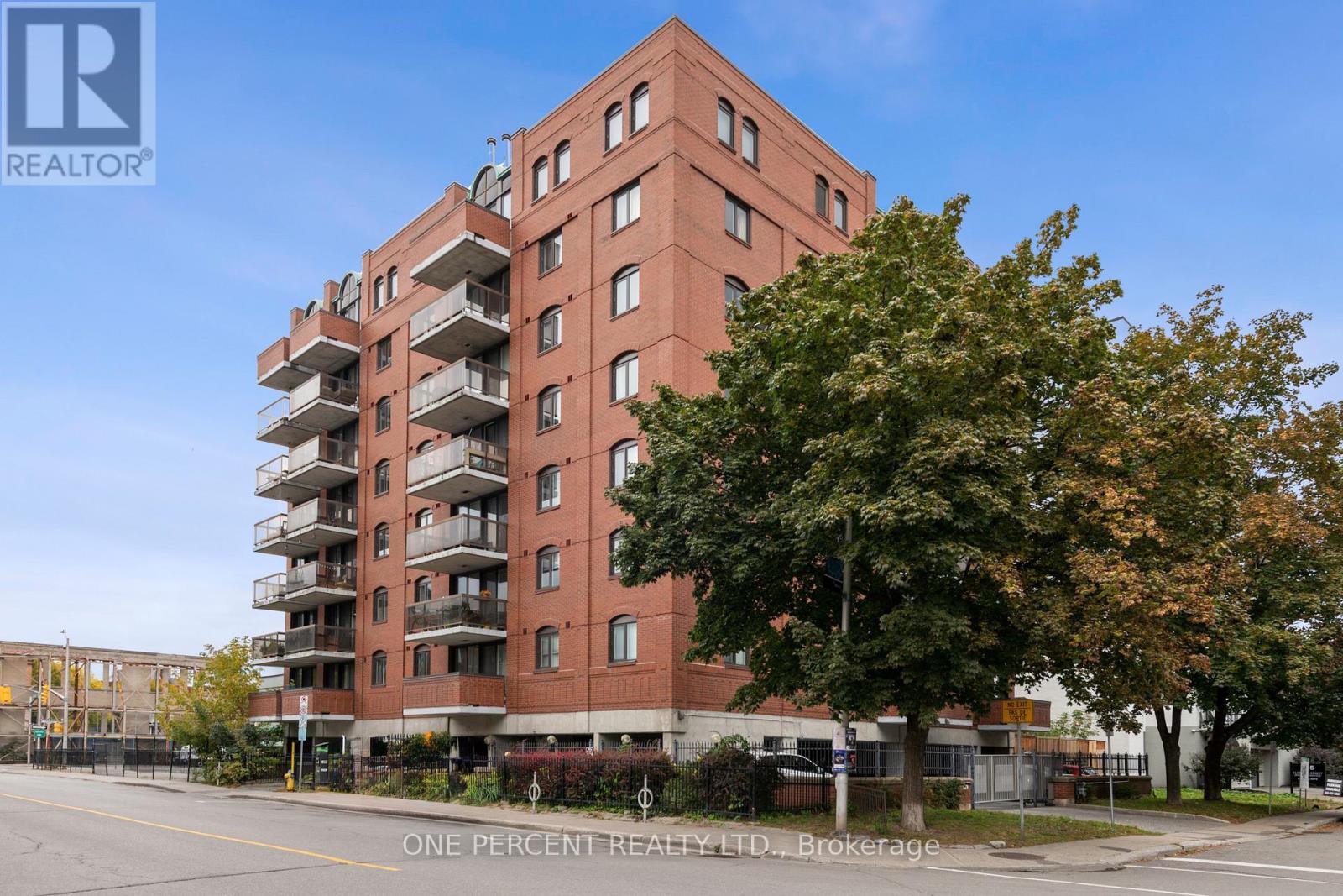 Property at 502 - 309 CUMBERLAND STREET image 2