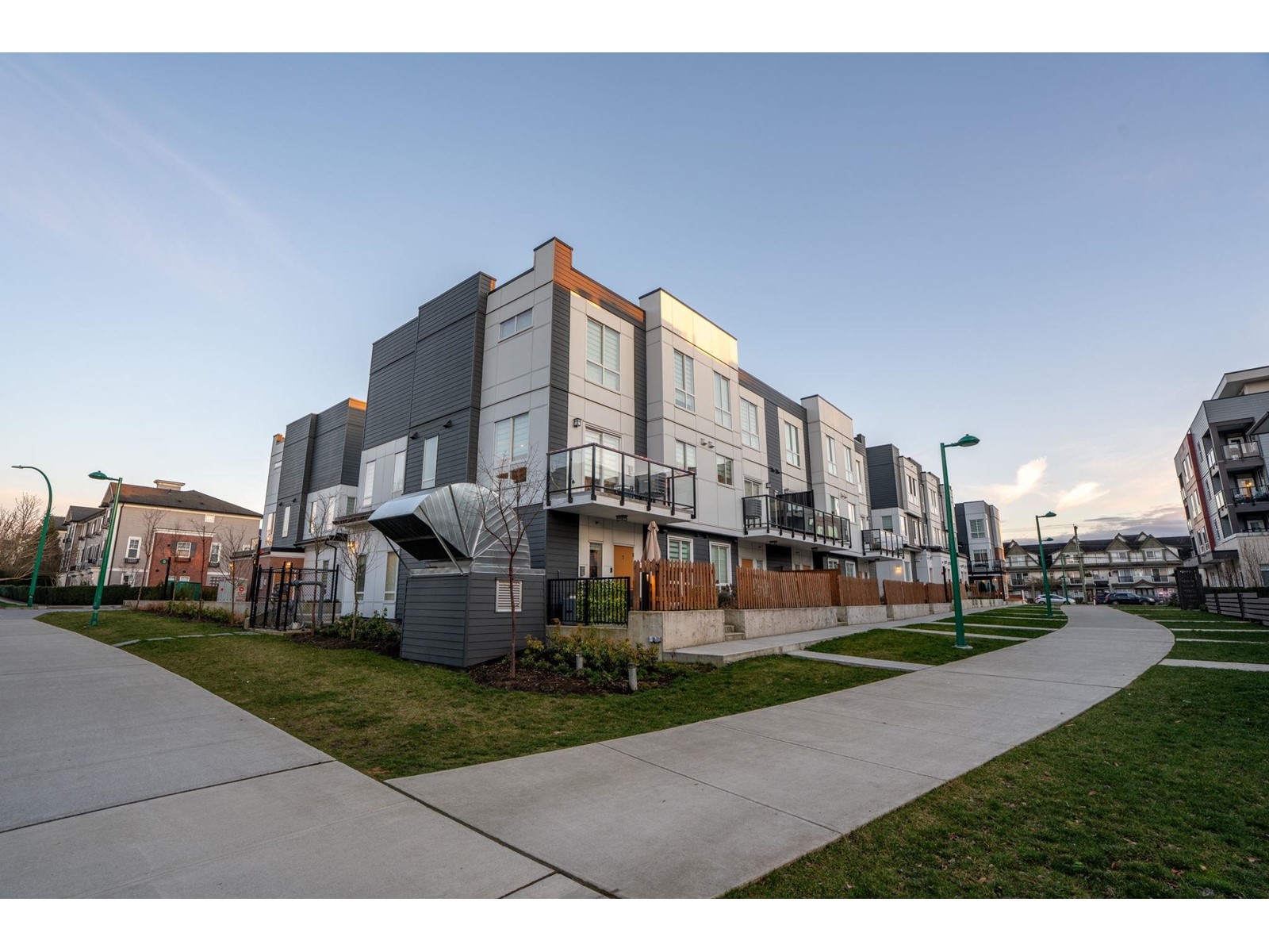 2 18850 72a Avenue, Surrey, British Columbia  V4N 6X2 - Photo 31 - R2973015