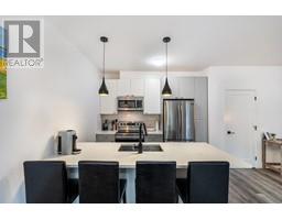 101 12320 222 STREET, Maple Ridge, British Columbia