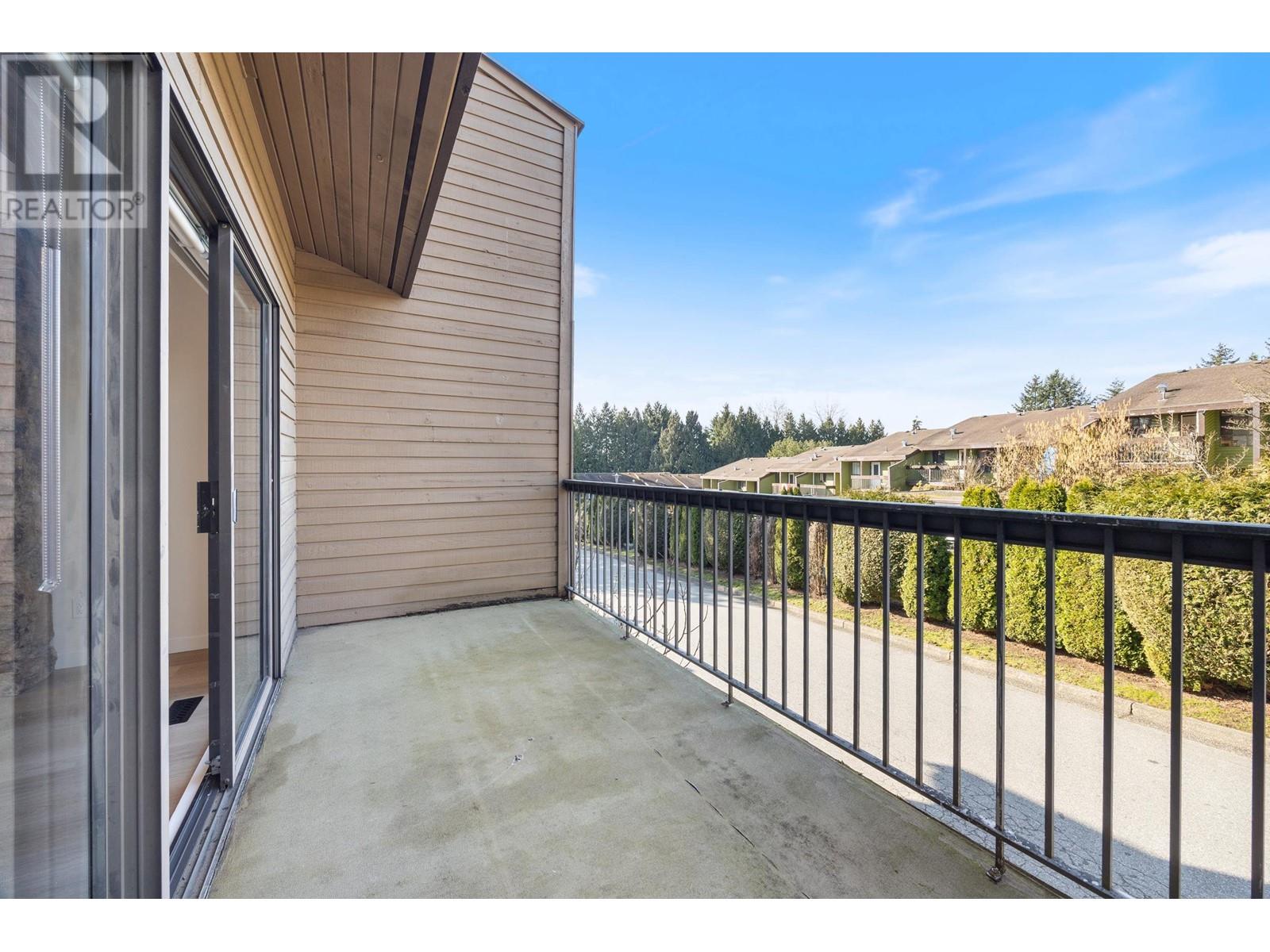 2620 Moorcroft Court, Burnaby, British Columbia  V5B 4R2 - Photo 27 - R2973105