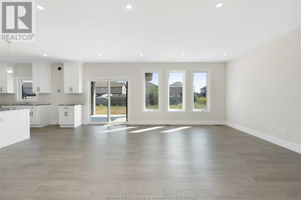 Property at 15 CHERRY BLOSSOM TRAIL image 5