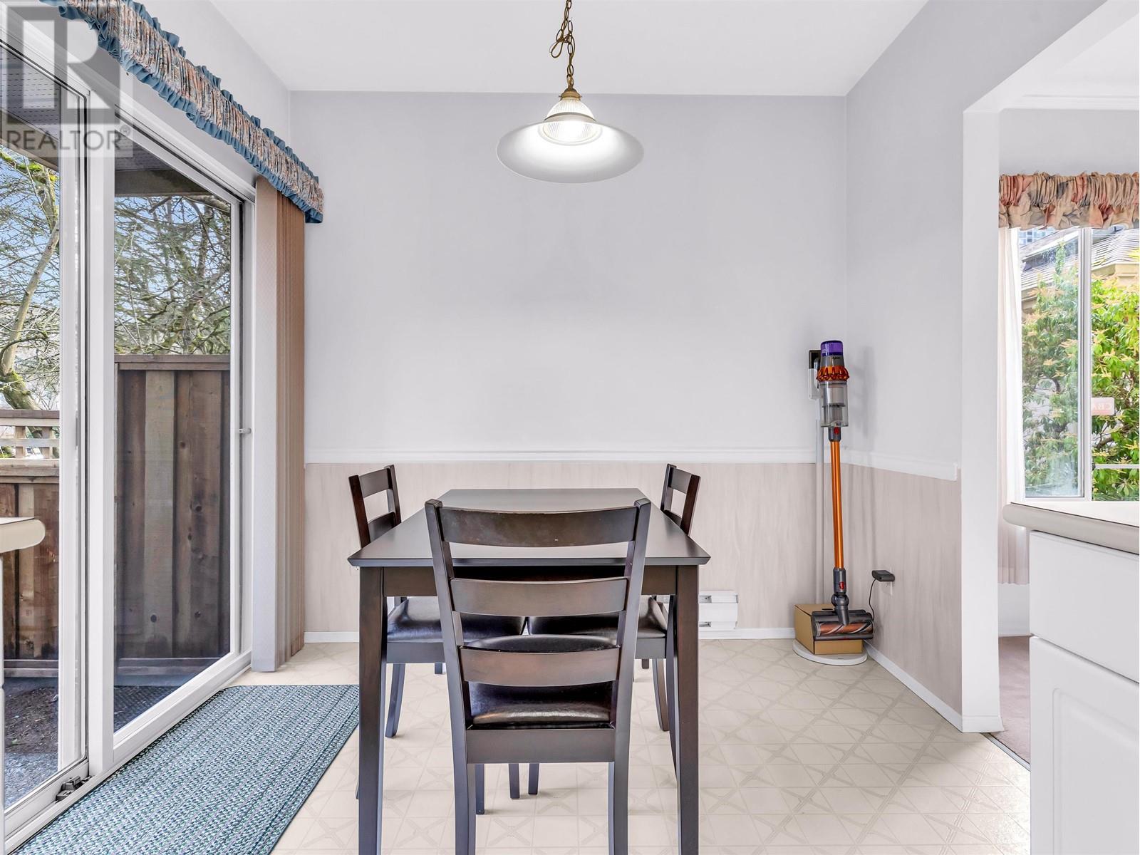 Listing Picture 14 of 40 : 21 3701 THURSTON STREET, Burnaby / 本拿比 - 魯藝地產 Yvonne Lu Group - MLS Medallion Club Member