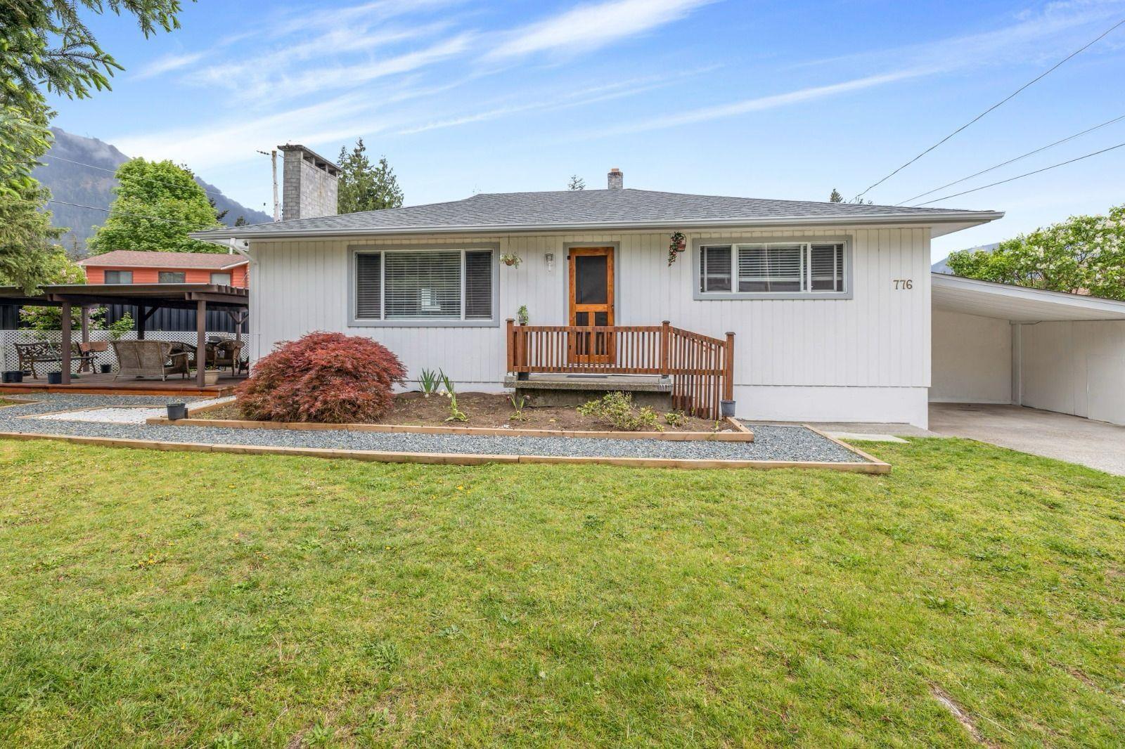 776 7th Avenue, Hope, Hope, British Columbia  V0X 1L4 - Photo 2 - R2973340