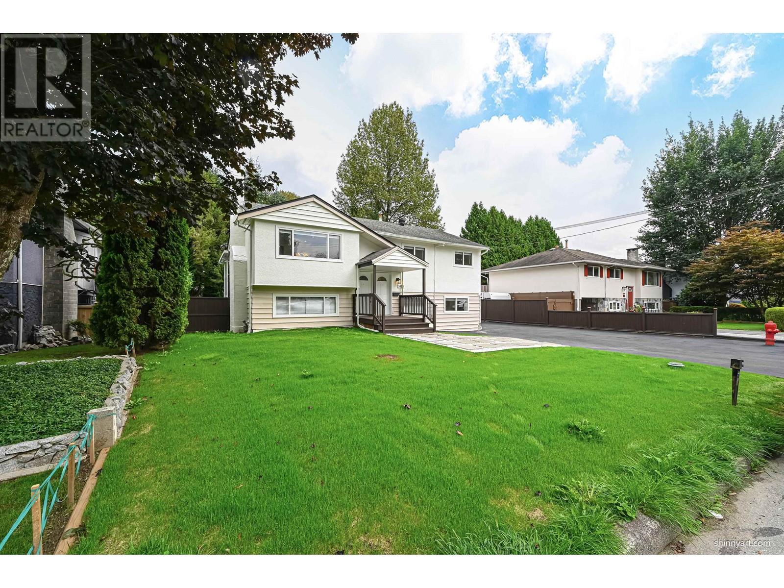 3478 Handley Crescent, Port Coquitlam, British Columbia  V3B 2Y5 - Photo 2 - R2971592