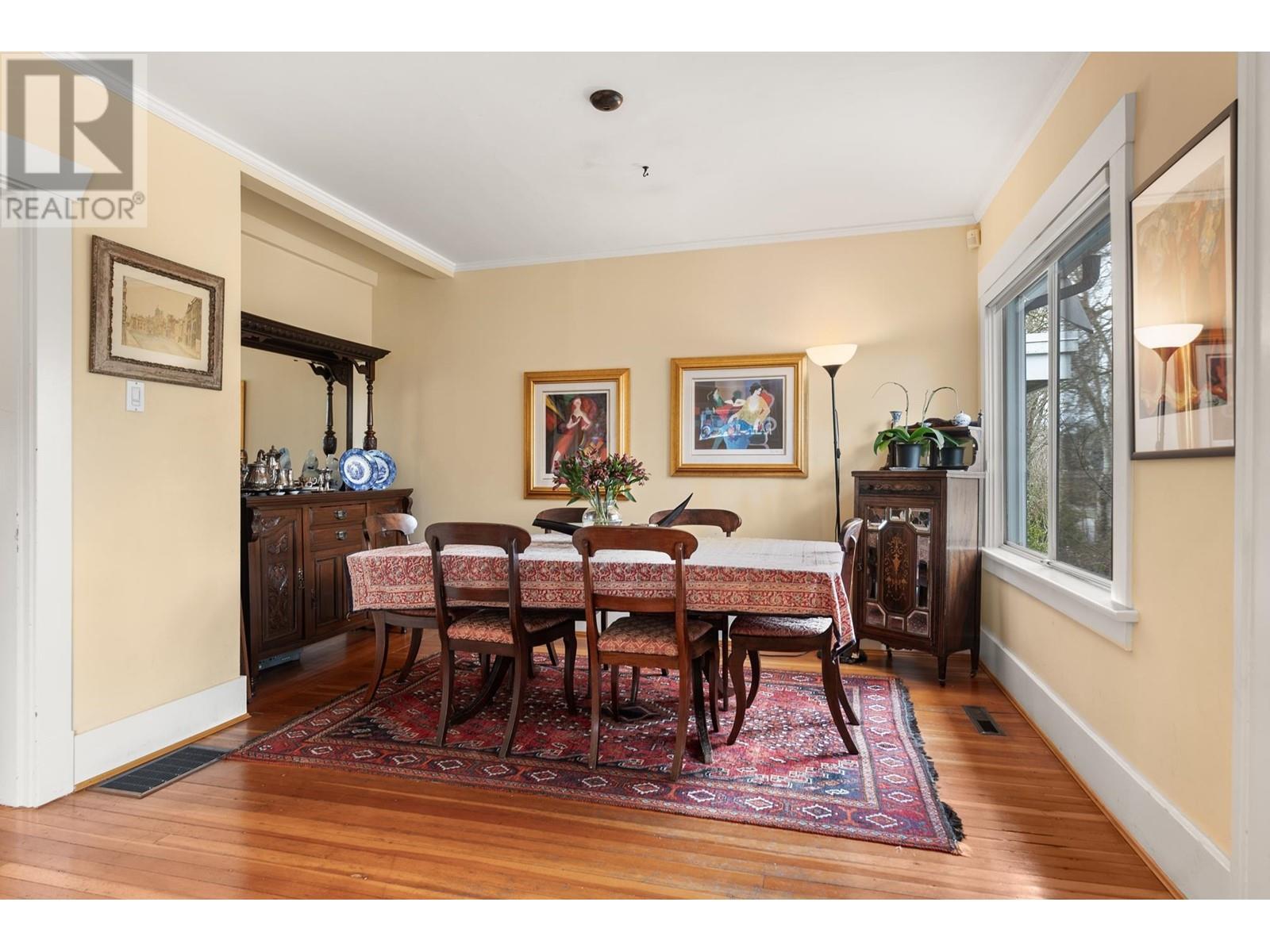 Listing Picture 9 of 31 : 3458 W 13TH AVENUE, Vancouver / 溫哥華 - 魯藝地產 Yvonne Lu Group - MLS Medallion Club Member