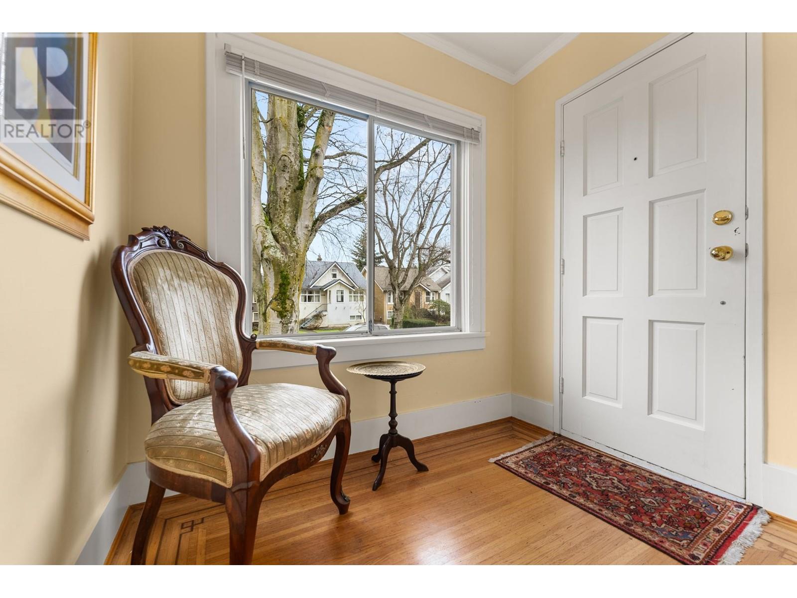 Listing Picture 10 of 31 : 3458 W 13TH AVENUE, Vancouver / 溫哥華 - 魯藝地產 Yvonne Lu Group - MLS Medallion Club Member