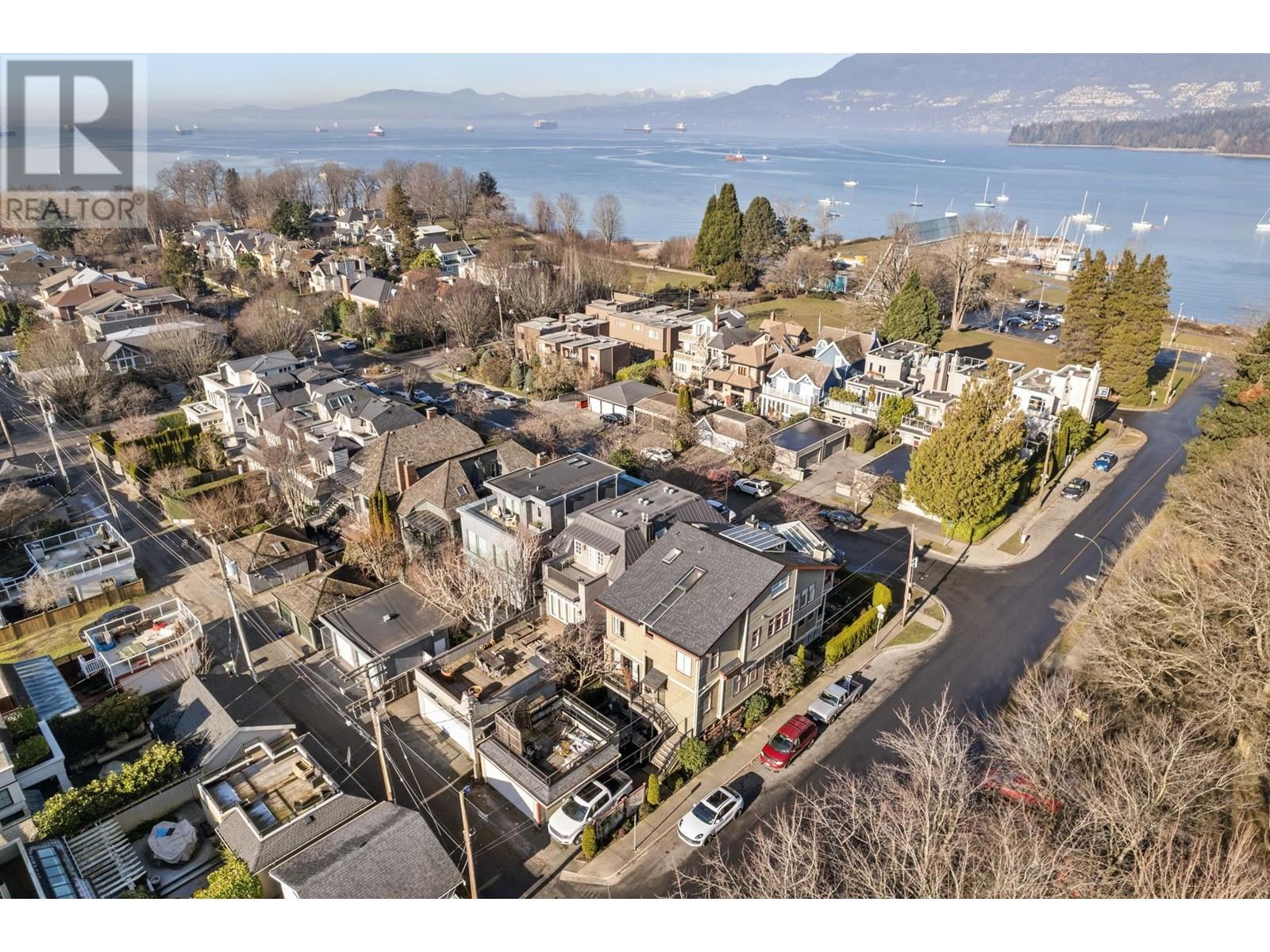 Listing Picture 2 of 33 : 1802 MCNICOLL AVENUE, Vancouver / 溫哥華 - 魯藝地產 Yvonne Lu Group - MLS Medallion Club Member