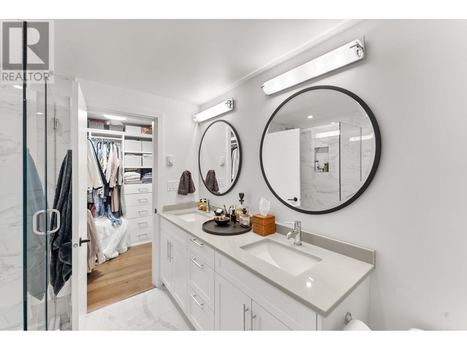 Listing Picture 22 of 33 : 1802 MCNICOLL AVENUE, Vancouver / 溫哥華 - 魯藝地產 Yvonne Lu Group - MLS Medallion Club Member