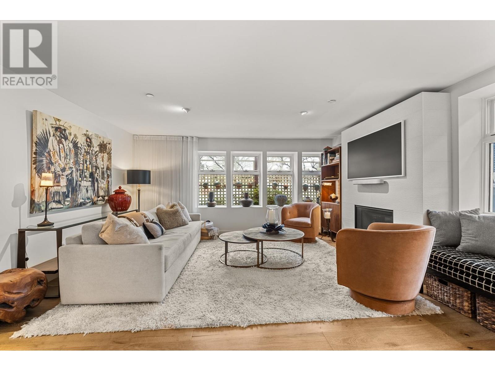 Listing Picture 4 of 33 : 1802 MCNICOLL AVENUE, Vancouver / 溫哥華 - 魯藝地產 Yvonne Lu Group - MLS Medallion Club Member