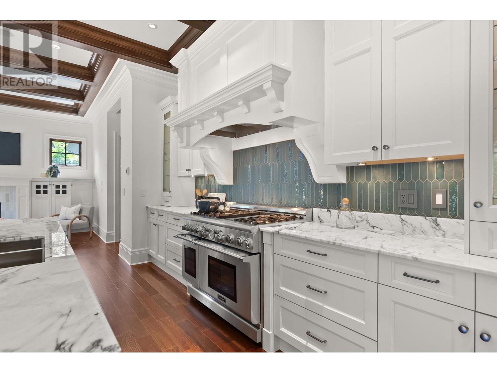 Listing Picture 11 of 40 : 6262 ANGUS DRIVE, Vancouver / 溫哥華 - 魯藝地產 Yvonne Lu Group - MLS Medallion Club Member