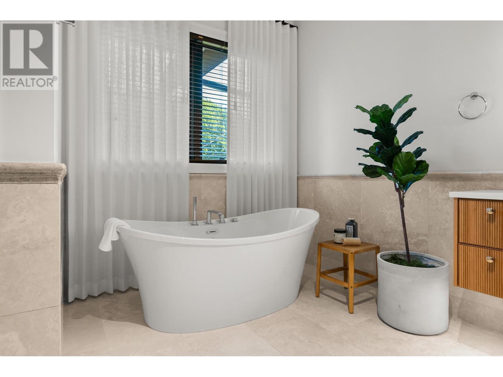 Listing Picture 29 of 40 : 6262 ANGUS DRIVE, Vancouver / 溫哥華 - 魯藝地產 Yvonne Lu Group - MLS Medallion Club Member