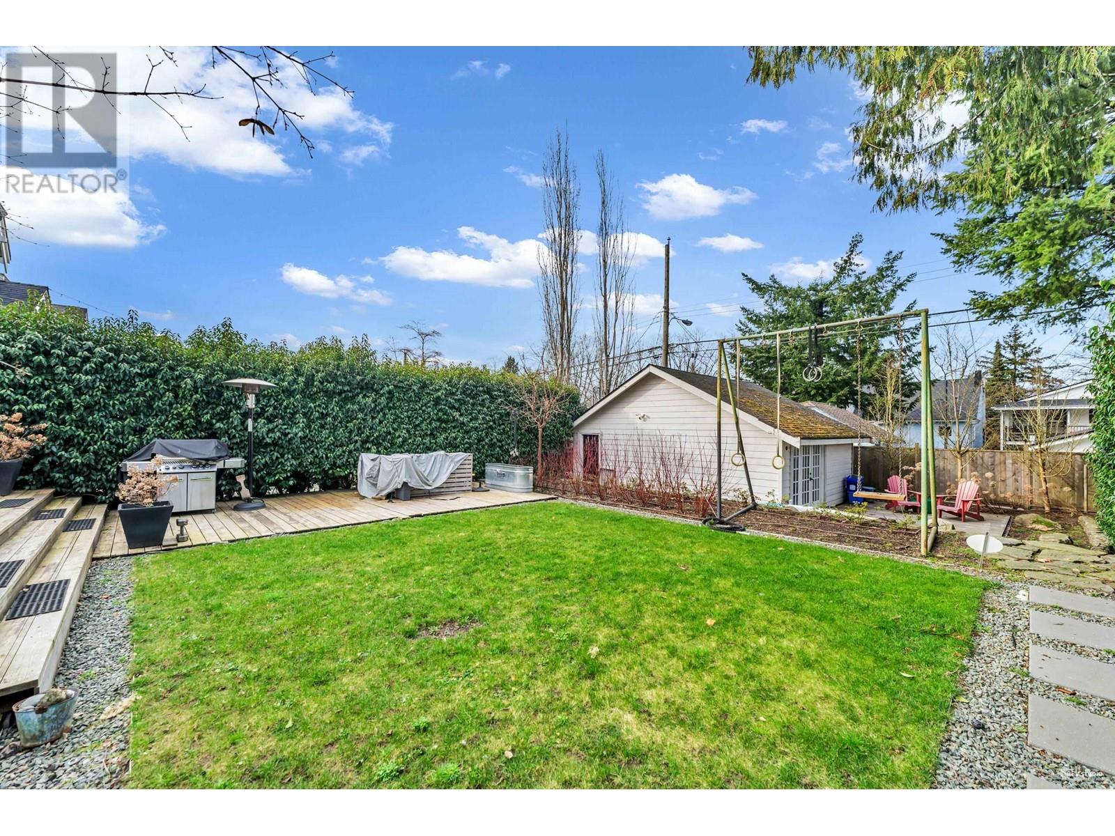 Listing Picture 33 of 40 : 295 W 23RD AVENUE, Vancouver / 溫哥華 - 魯藝地產 Yvonne Lu Group - MLS Medallion Club Member