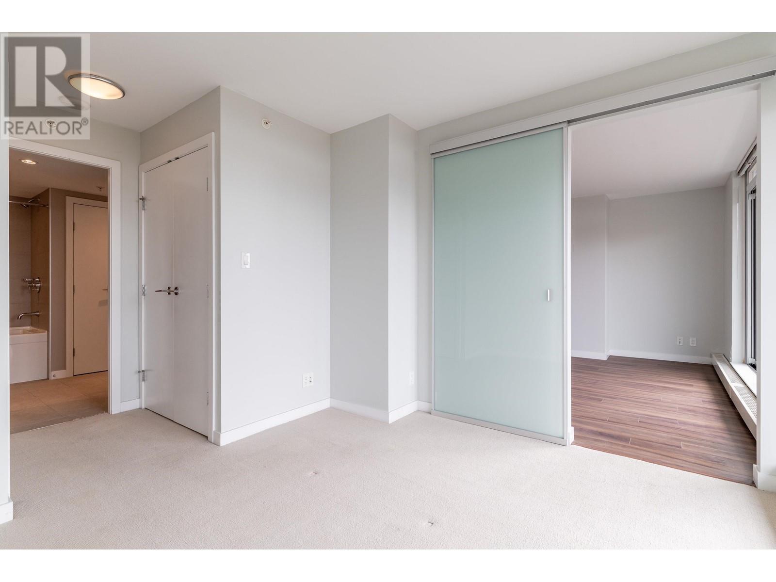 302 135 E 17th Street, North Vancouver, British Columbia  V7L 0C4 - Photo 13 - R2973590