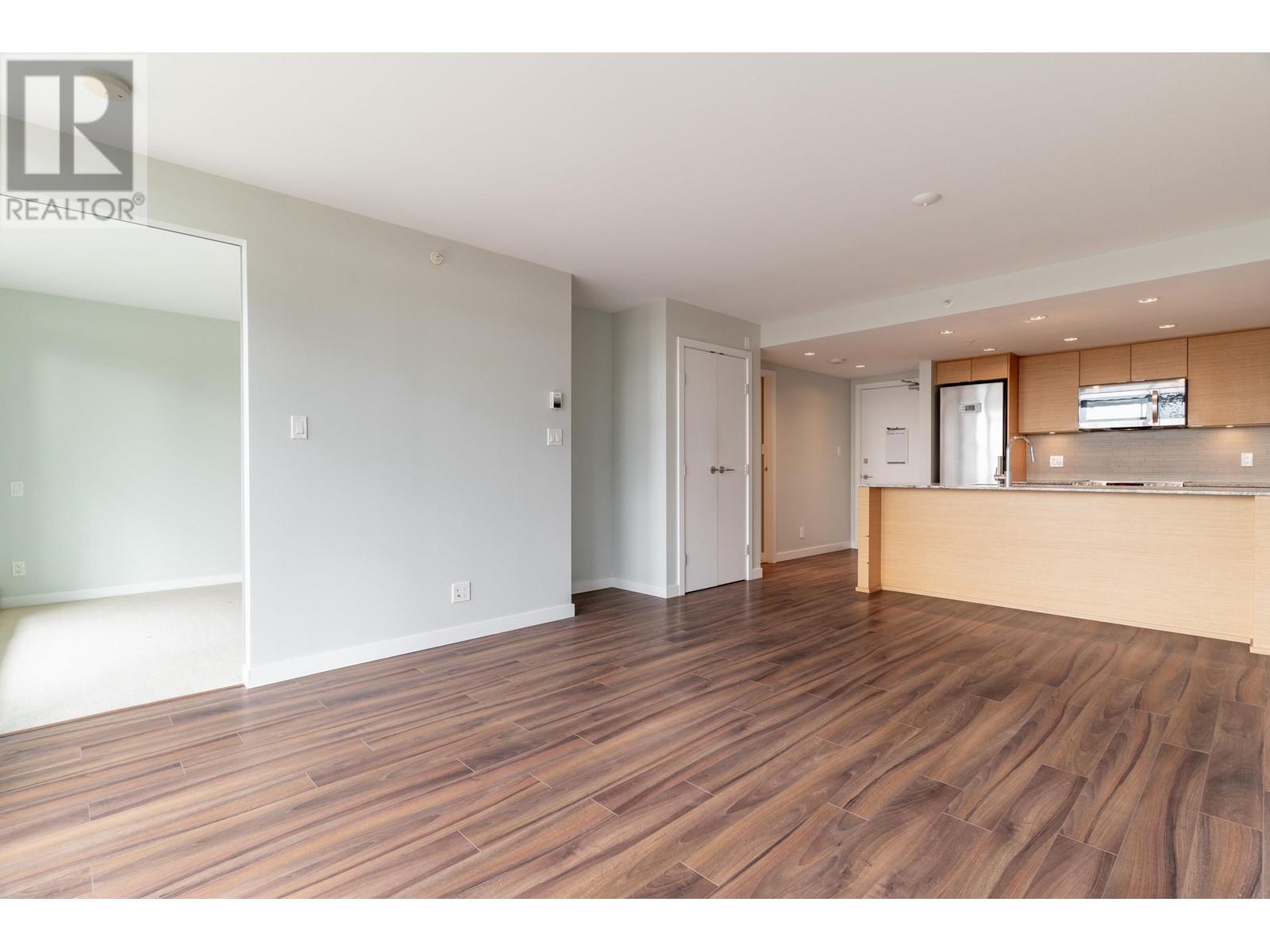 302 135 E 17th Street, North Vancouver, British Columbia  V7L 0C4 - Photo 9 - R2973590