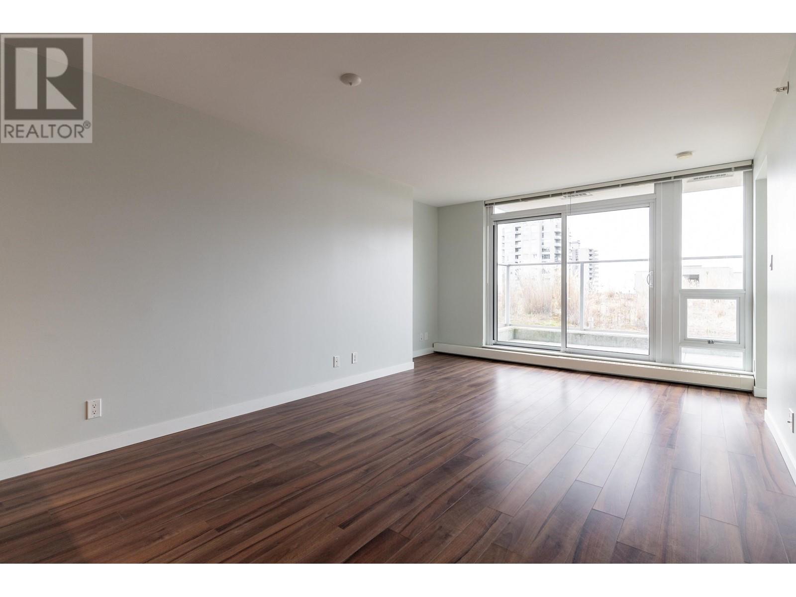 302 135 E 17th Street, North Vancouver, British Columbia  V7L 0C4 - Photo 15 - R2973590