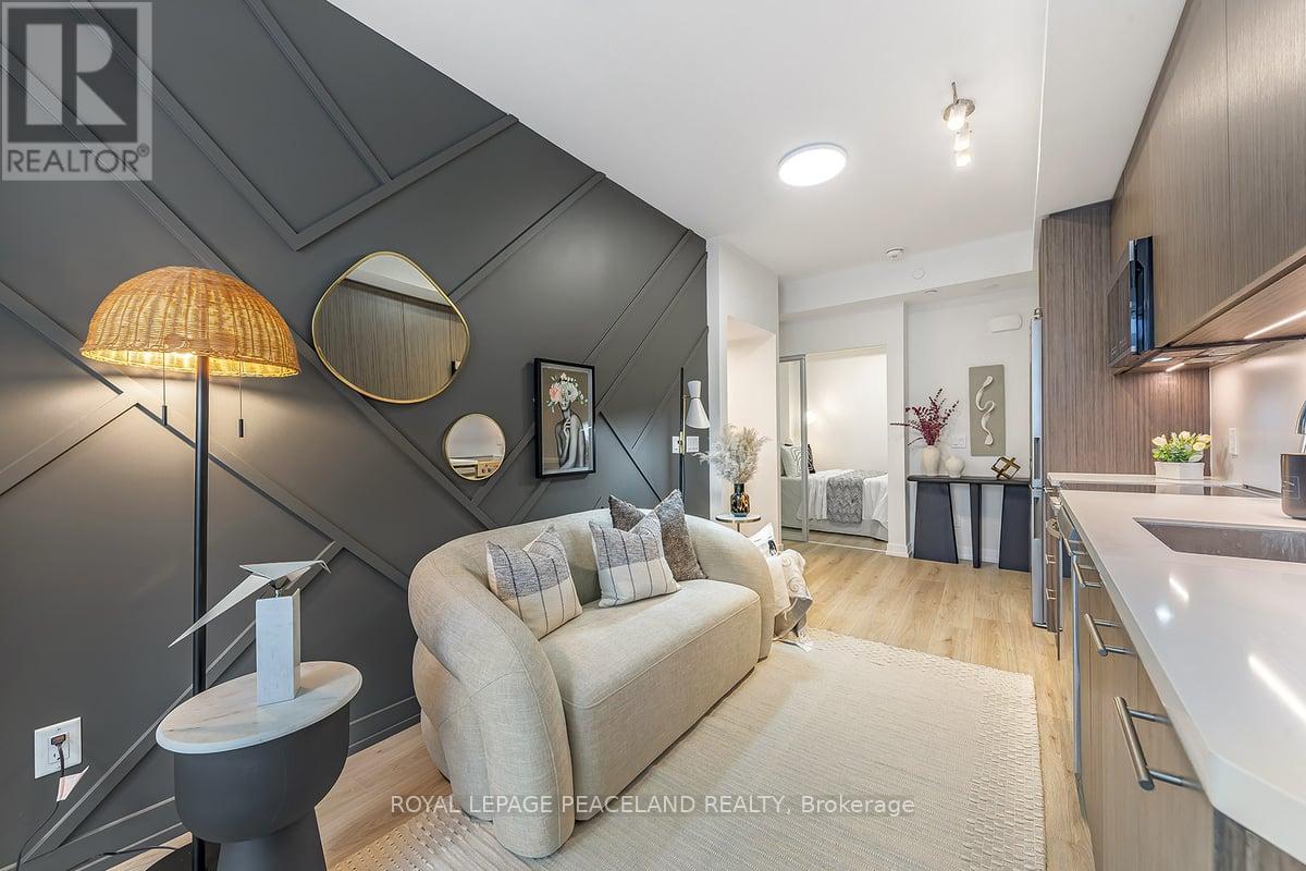 Property at 15 - 266 FINCH AVENUE E image 2
