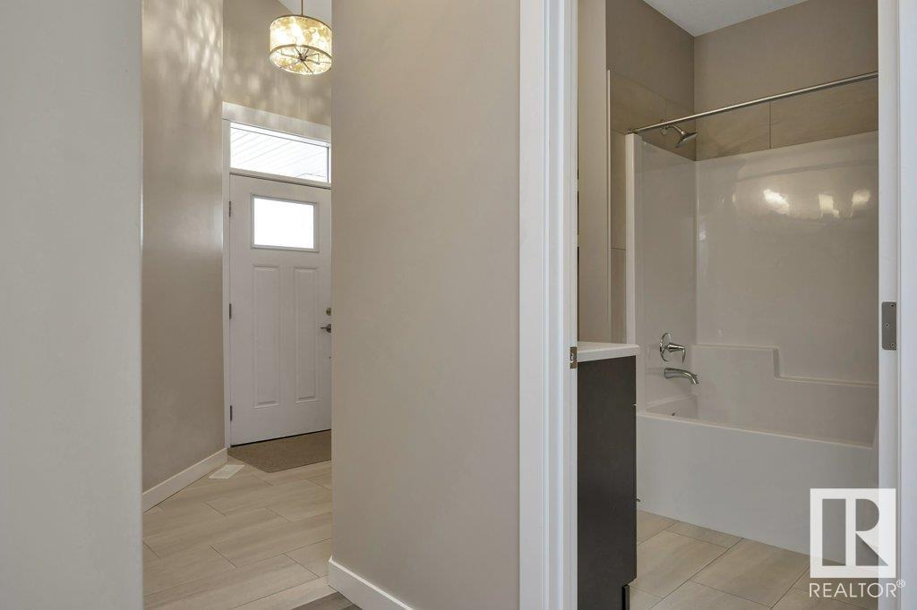 6611 Elston Co Nw, Edmonton, Alberta  T6M 0T5 - Photo 9 - E4423961