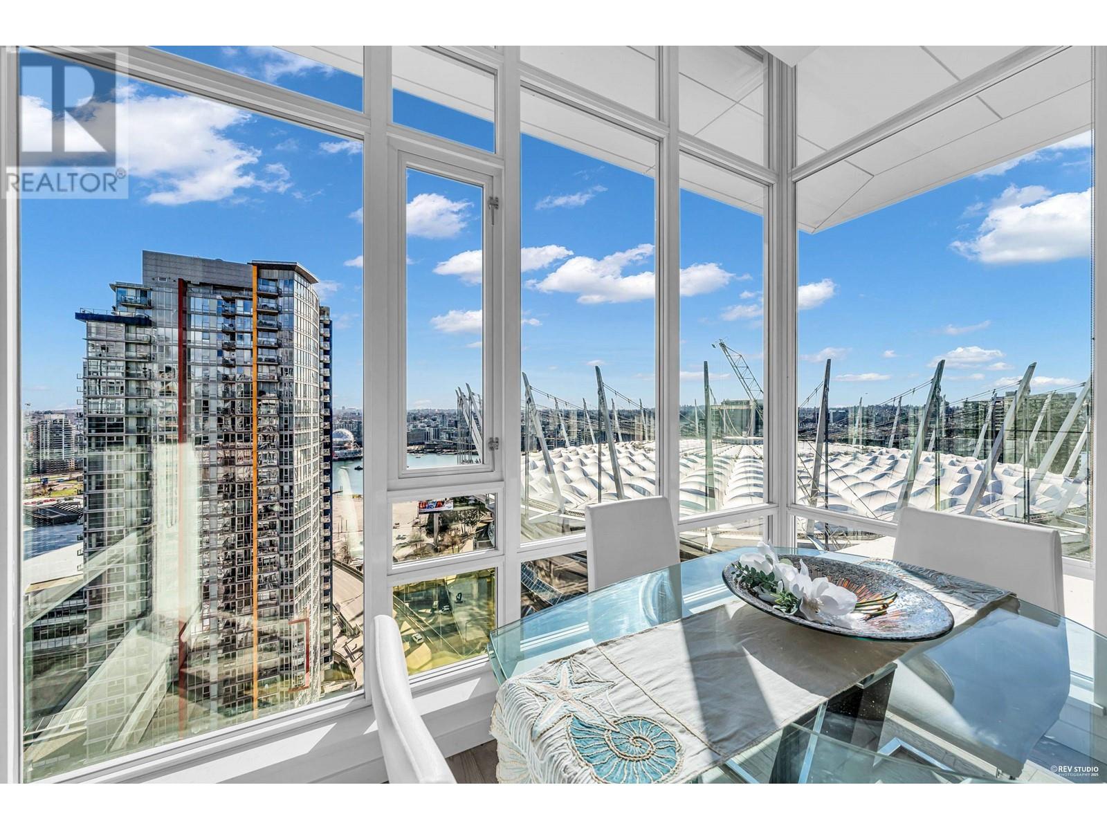 Listing Picture 19 of 40 : 2703 161 W GEORGIA STREET, Vancouver / 溫哥華 - 魯藝地產 Yvonne Lu Group - MLS Medallion Club Member