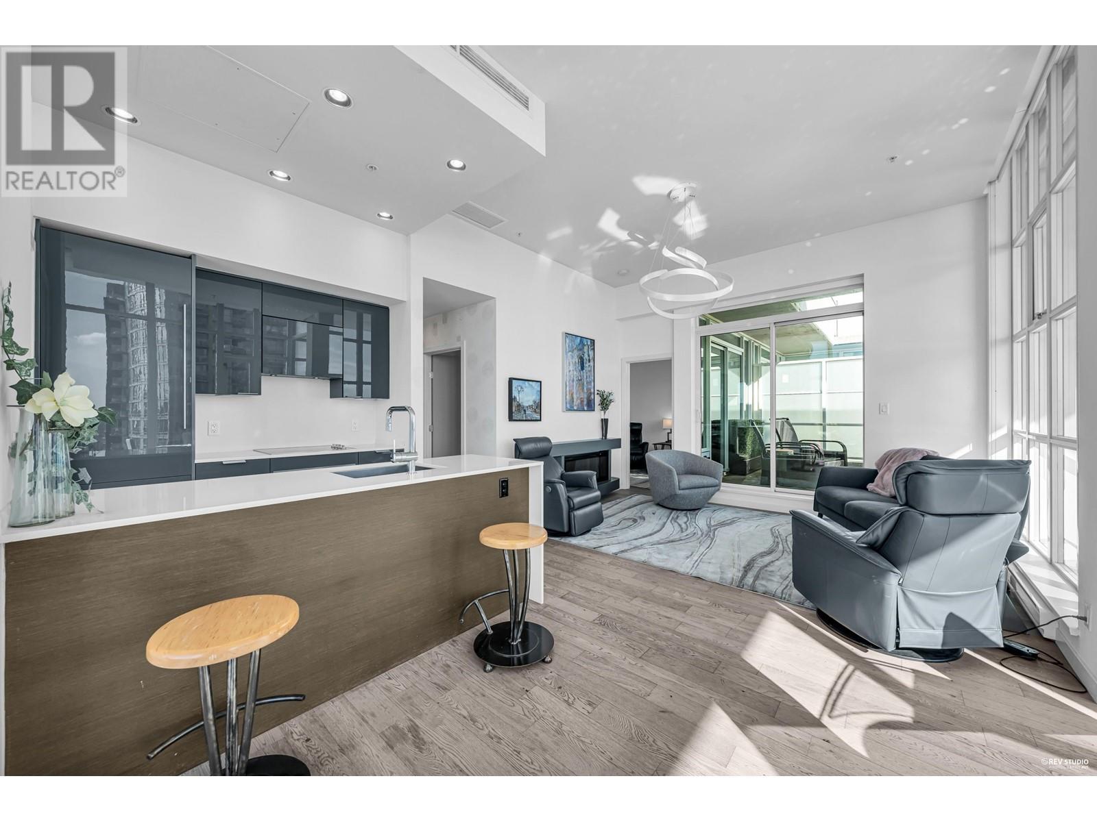 Listing Picture 16 of 40 : 2703 161 W GEORGIA STREET, Vancouver / 溫哥華 - 魯藝地產 Yvonne Lu Group - MLS Medallion Club Member