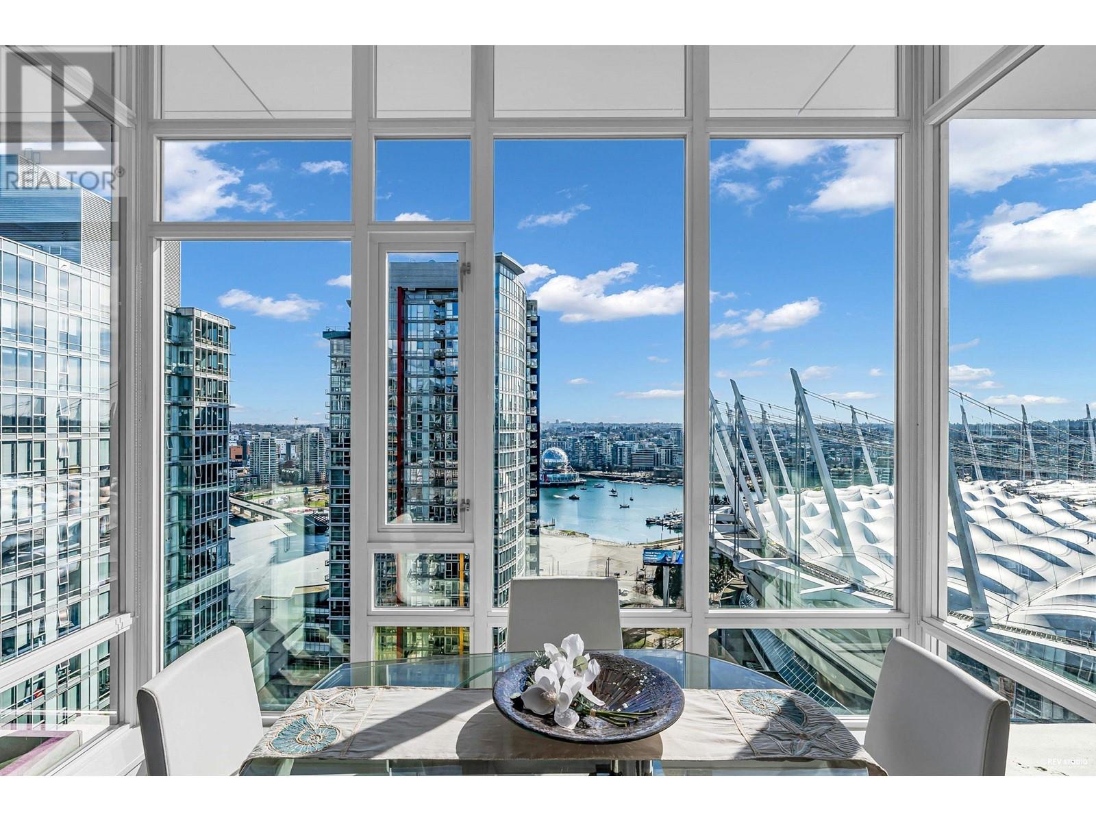 Listing Picture 10 of 40 : 2703 161 W GEORGIA STREET, Vancouver / 溫哥華 - 魯藝地產 Yvonne Lu Group - MLS Medallion Club Member