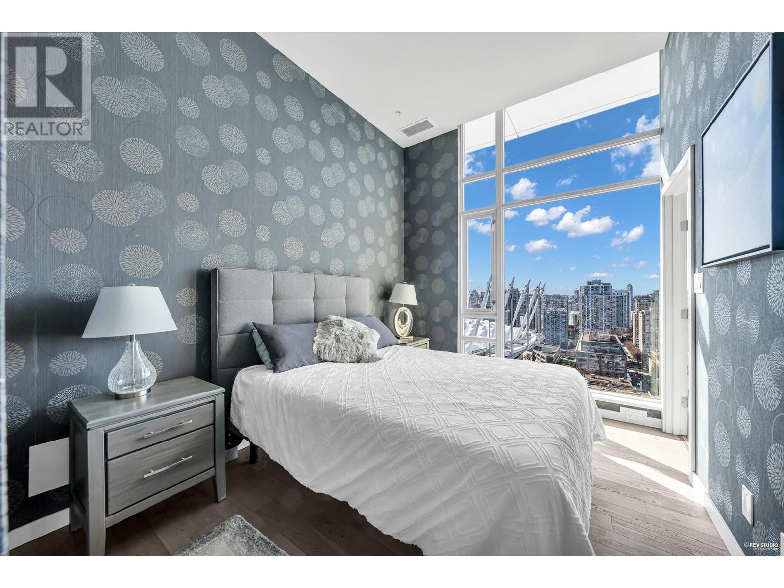 Listing Picture 23 of 40 : 2703 161 W GEORGIA STREET, Vancouver / 溫哥華 - 魯藝地產 Yvonne Lu Group - MLS Medallion Club Member