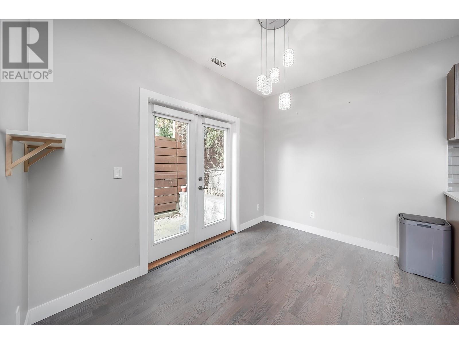 Listing Picture 7 of 31 : 4 10119 RIVER DRIVE, Richmond / 烈治文 - 魯藝地產 Yvonne Lu Group - MLS Medallion Club Member